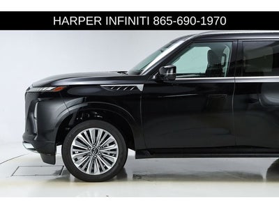 2025 INFINITI QX80 LUXE