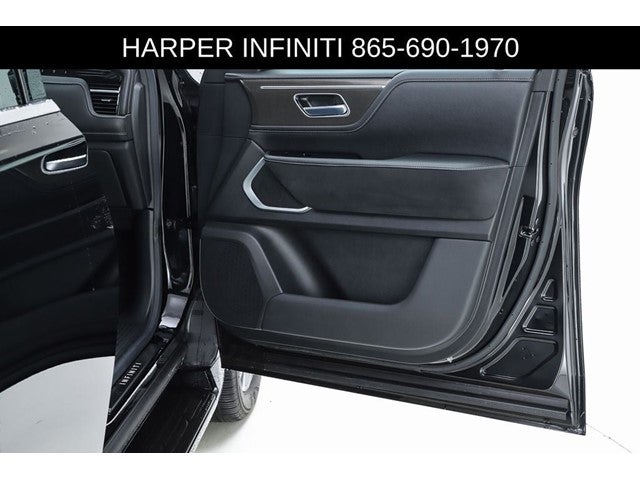 2025 INFINITI QX80 LUXE