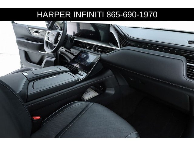 2025 INFINITI QX80 LUXE