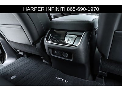 2025 INFINITI QX80 LUXE