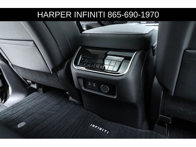 2025 INFINITI QX80 LUXE