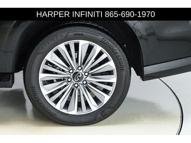 2025 INFINITI QX80 LUXE