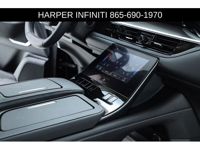 2025 INFINITI QX80 LUXE