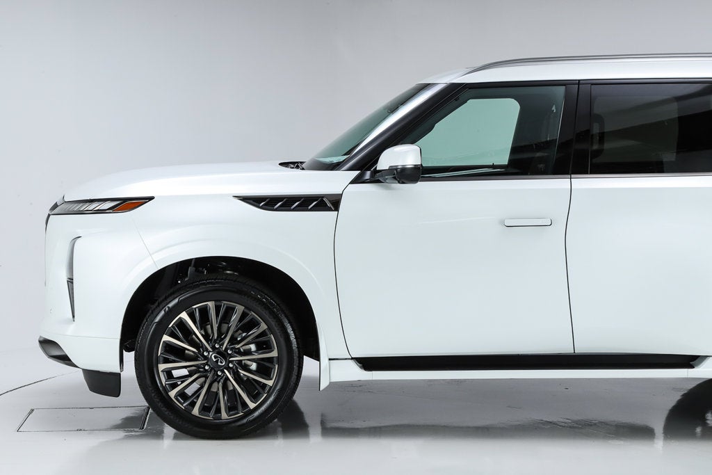 2027 INFINITI QX80 AUTOGRAPH