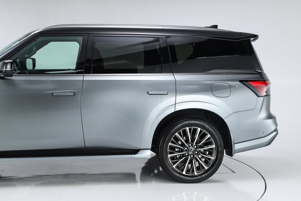 2027 INFINITI QX80 AUTOGRAPH