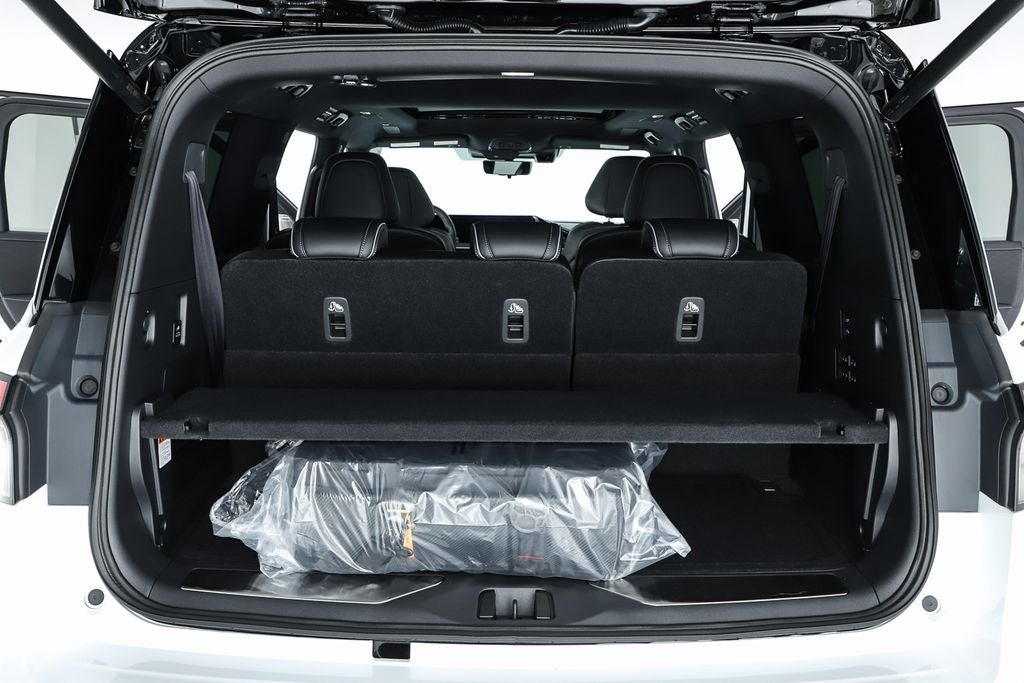 2027 INFINITI QX80 AUTOGRAPH