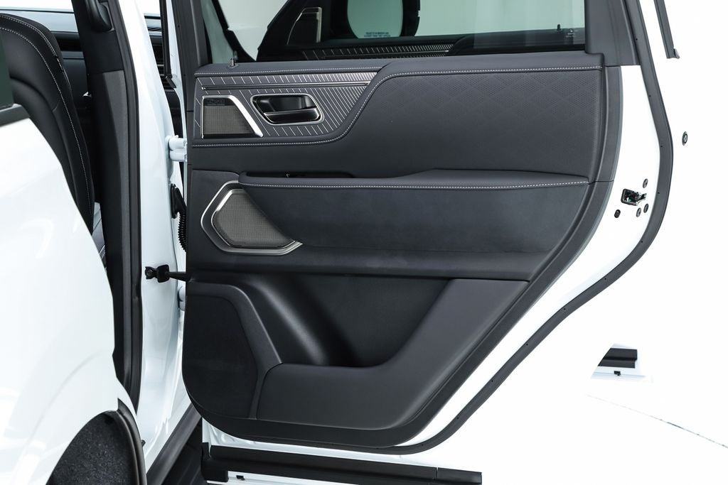 2027 INFINITI QX80 AUTOGRAPH