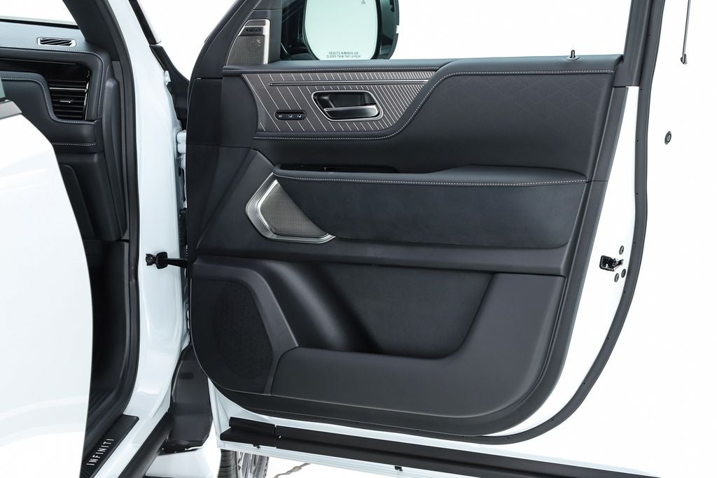 2027 INFINITI QX80 AUTOGRAPH