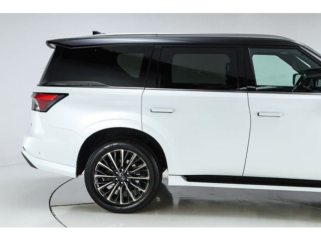 2027 INFINITI QX80 AUTOGRAPH