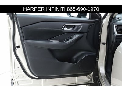 2025 Nissan Rogue Platinum