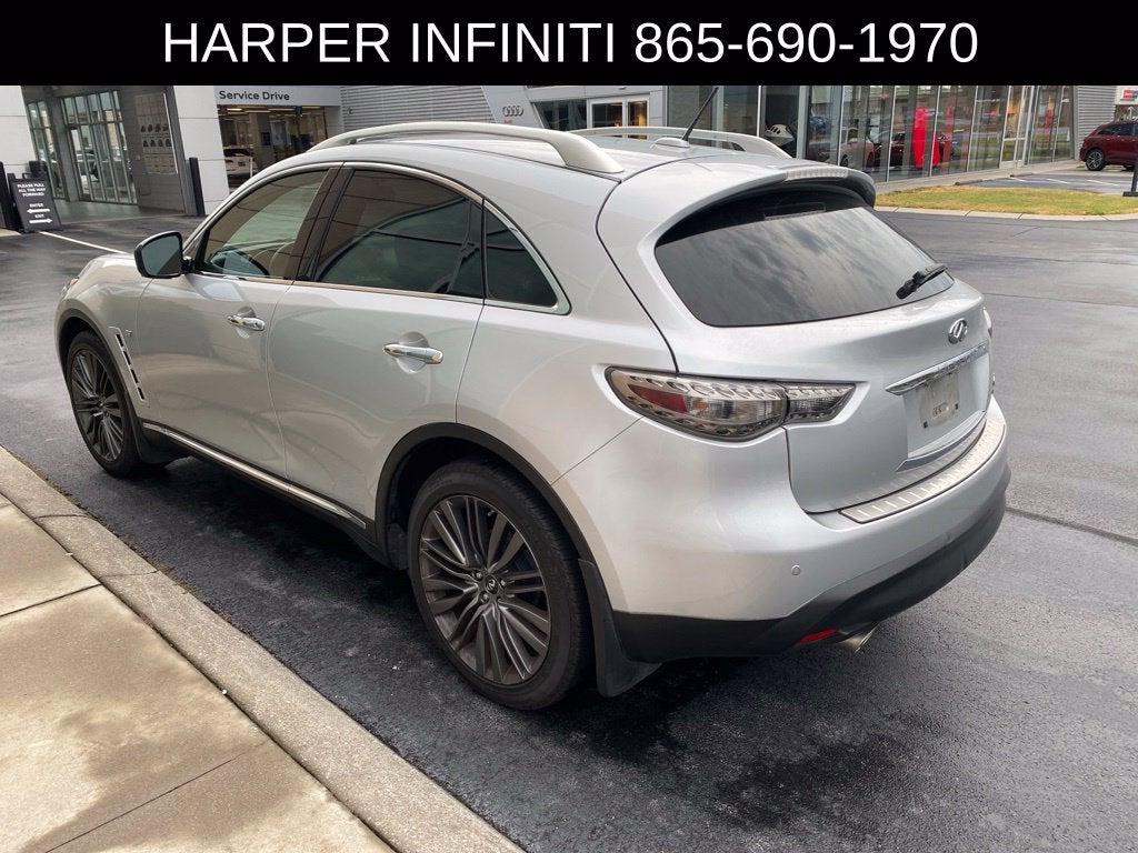 2017 INFINITI QX70 Base