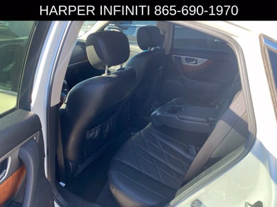 2015 INFINITI QX70 Base