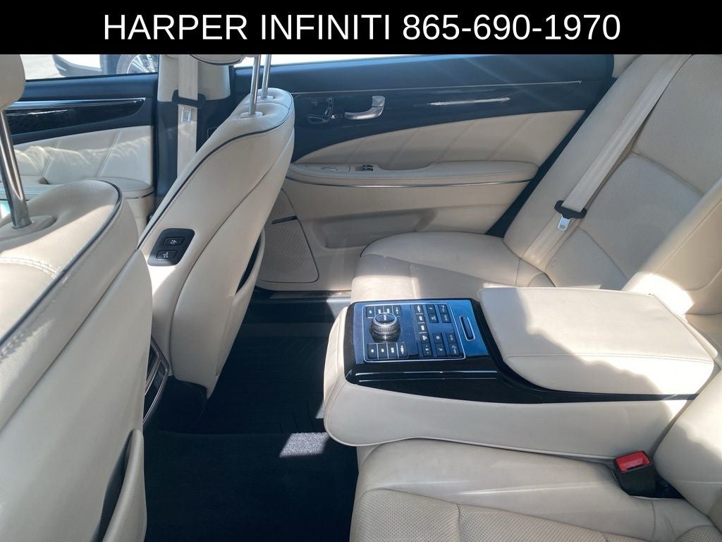 2014 Hyundai Equus Signature