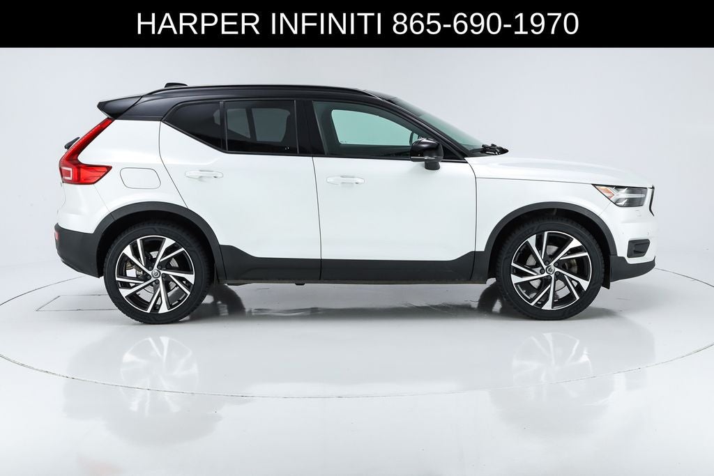 2021 Volvo XC40 R-Design