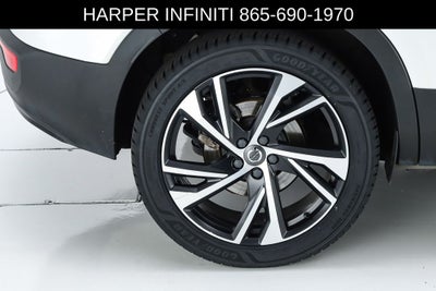2021 Volvo XC40 R-Design