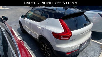 2021 Volvo XC40 R-Design