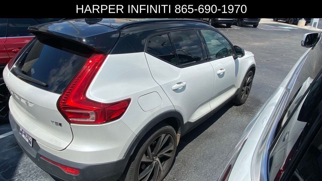 2021 Volvo XC40 R-Design