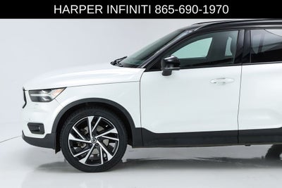 2021 Volvo XC40 R-Design