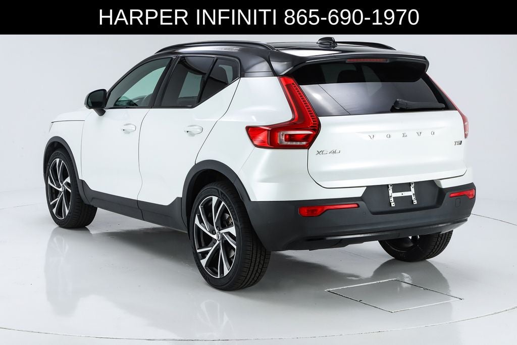 2021 Volvo XC40 R-Design