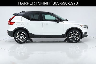 2021 Volvo XC40 R-Design