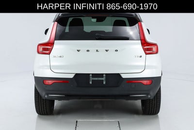 2021 Volvo XC40 R-Design