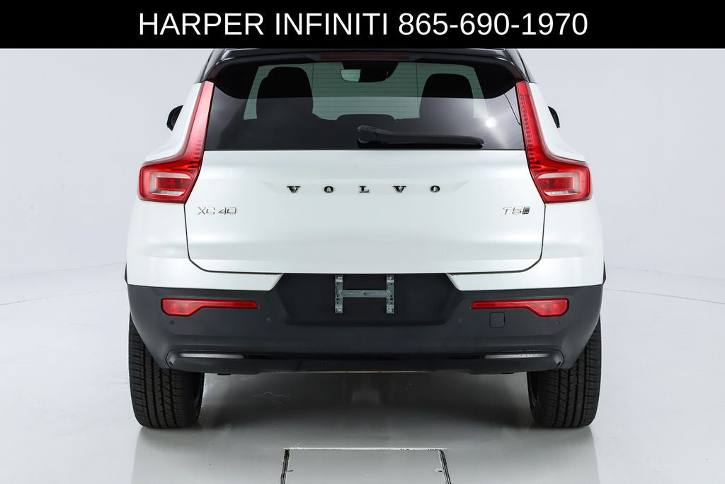 2021 Volvo XC40 R-Design