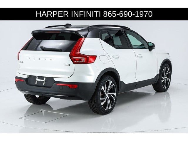 2021 Volvo XC40 R-Design