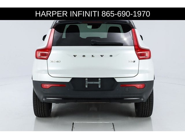 2021 Volvo XC40 R-Design